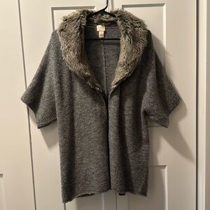Chicos Wool Blend Cardigan Faux Fur Collar Open‎ Front Gray  Size 1